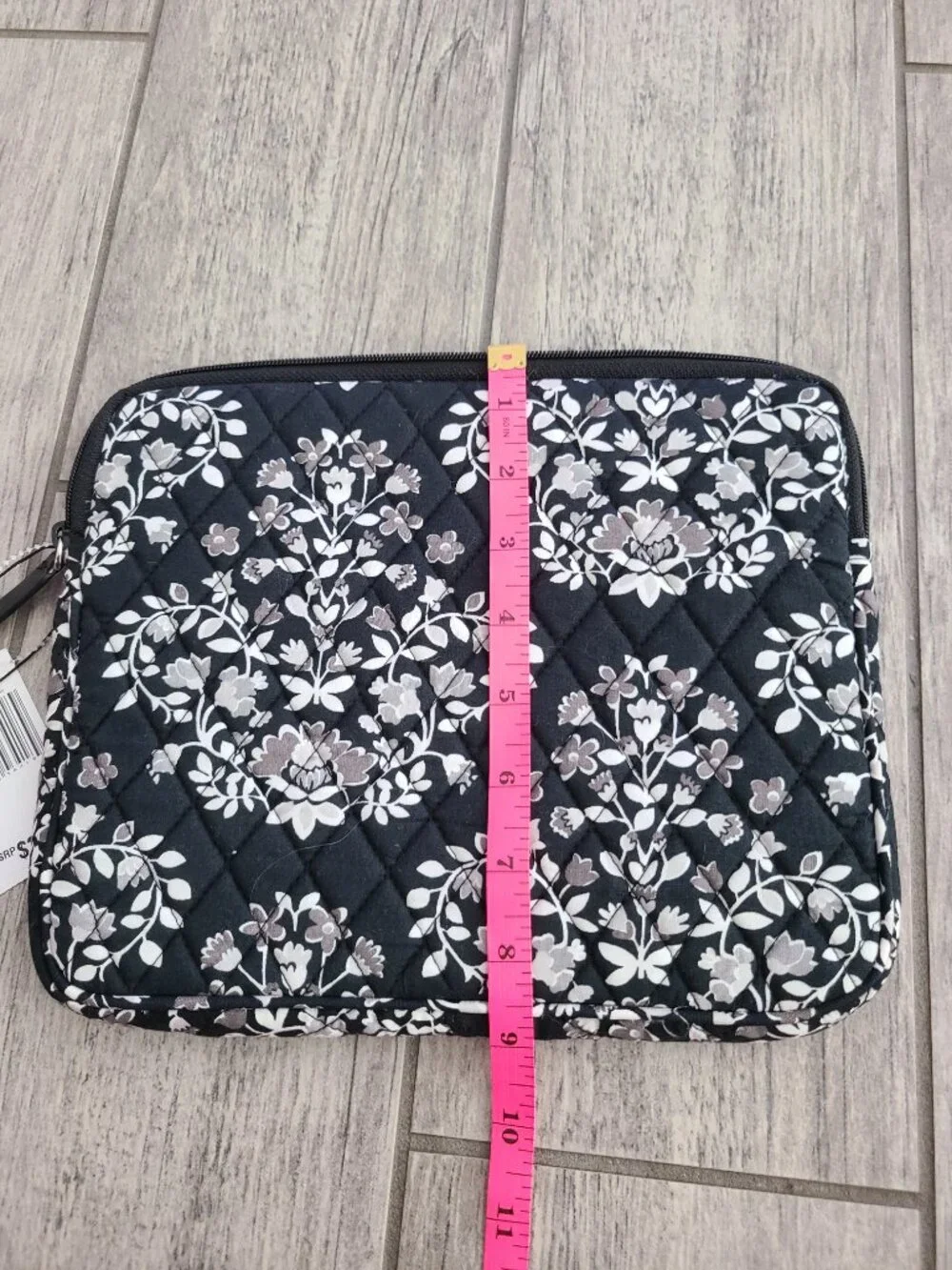 Vera Bradley Chandelier Noir Tablet Sleeve Floral Black and White NWT - Picture 5 of 8